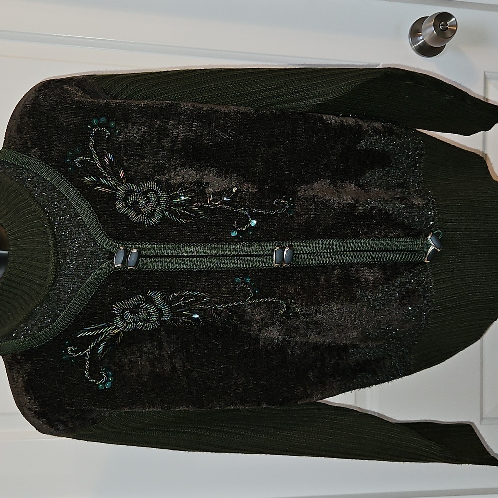 SOLEIL Dark Green Beaded Cardigan - M